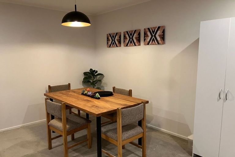 Photo of property in 2/52 Gemstone Drive, Birchville, Upper Hutt, 5018