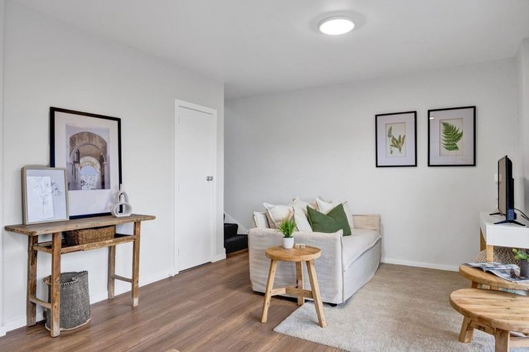 Photo of property in 38c Breakwater Road, Moturoa, New Plymouth, 4310