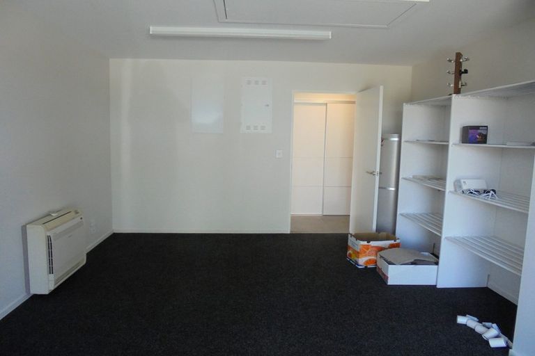 Photo of property in 6 John Raven Lane, Woodend, 7610