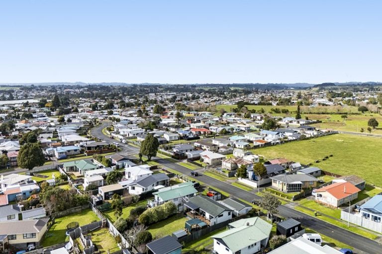 Photo of property in 38 Hume Street, Waitara, 4320