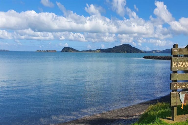 Photo of property in 64 Mataikokako Loop, Kawakawa Bay, 2585