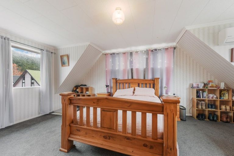 Photo of property in 14a Huia Street, Waikawa, Picton, 7220