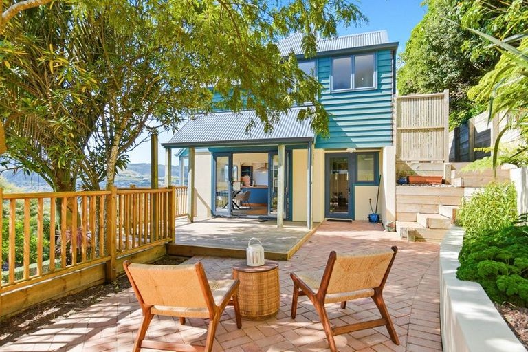 Photo of property in 6a Chastudon Place, Tawa, Wellington, 5028