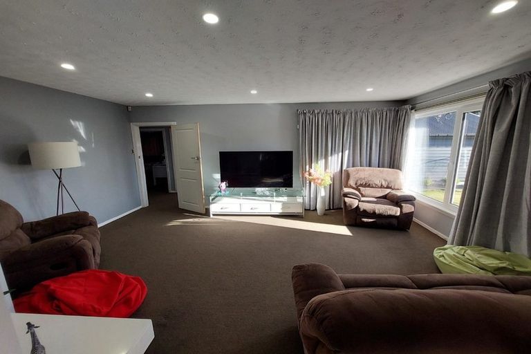 Photo of property in 27 Beatrice Place, Avonhead, Christchurch, 8042