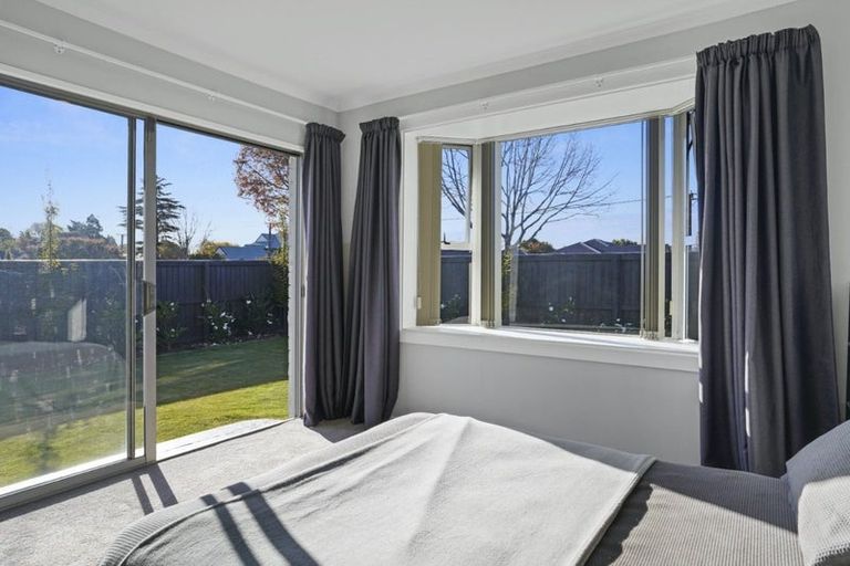 Photo of property in 515 Harewood Road, Harewood, Christchurch, 8051