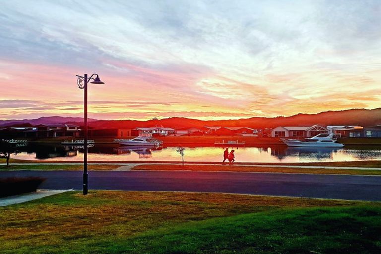 Photo of property in 70 Leeward Drive, Whitianga, 3510