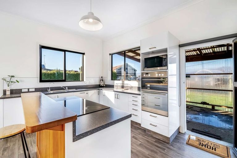 Photo of property in 16 Douglas Street, Balclutha, 9230