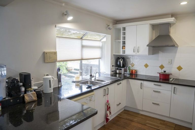 Photo of property in 13 Gala Place, Henderson, Auckland, 0612