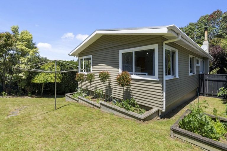 Photo of property in 38 Clawton Street, Westown, New Plymouth, 4310