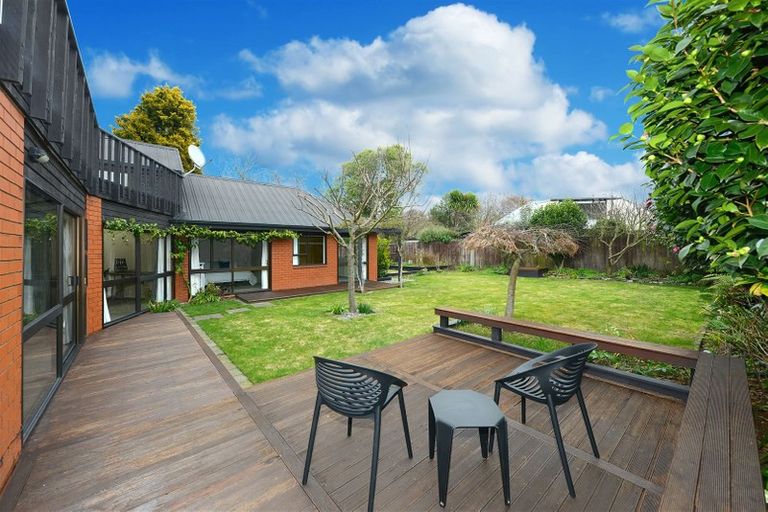 Photo of property in 35 Corfe Street, Ilam, Christchurch, 8041
