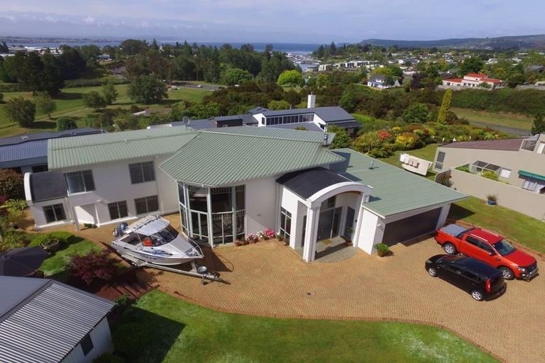 Photo of property in 10 Belvedere Grove, Rangatira Park, Taupo, 3330