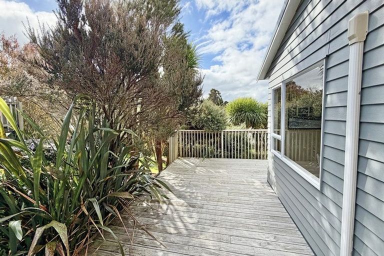 Photo of property in 107 Birkdale Road, Birkdale, Auckland, 0626