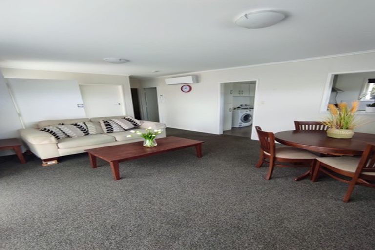 Photo of property in 1/25 Shirley Avenue, Papakura, 2110