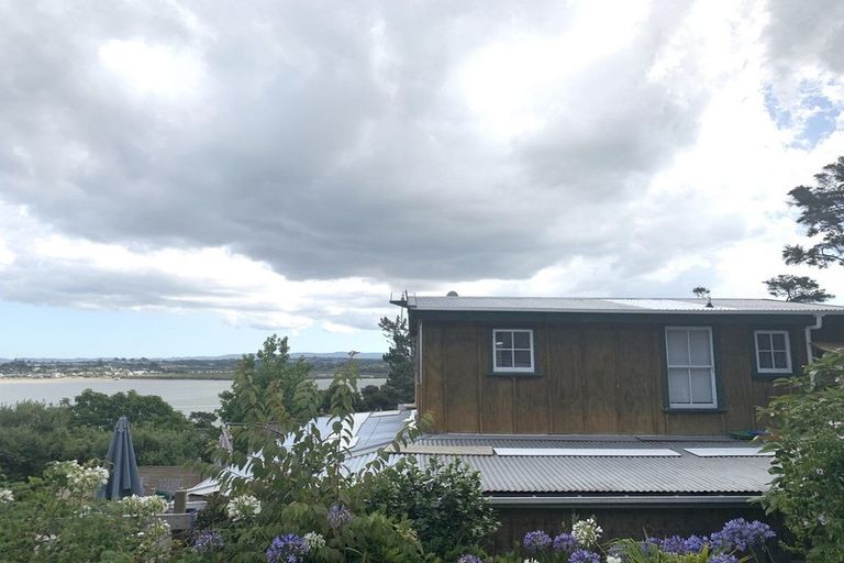 Photo of property in 140 Attwood Road, Paremoremo, Auckland, 0632