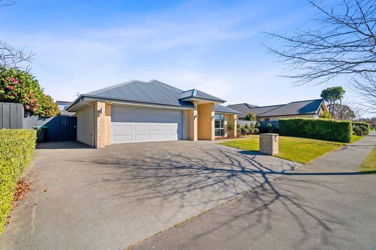 Photo of property in 18 Elmwood Drive, Prebbleton, 7604