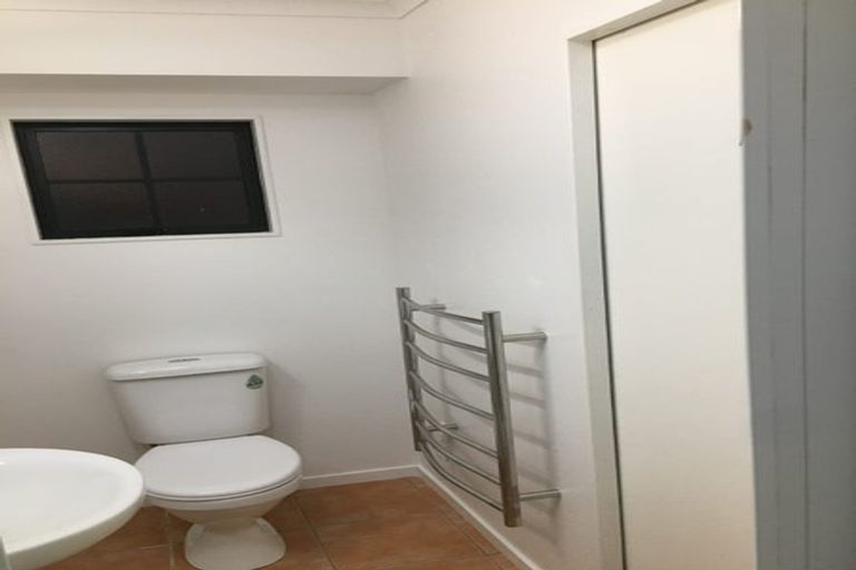 Photo of property in 37 Sydenham Street, Northland, Wellington, 6012