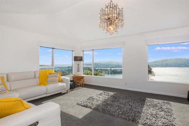 Photo of property in 19 Mercury Way, Whitby, Porirua, 5024