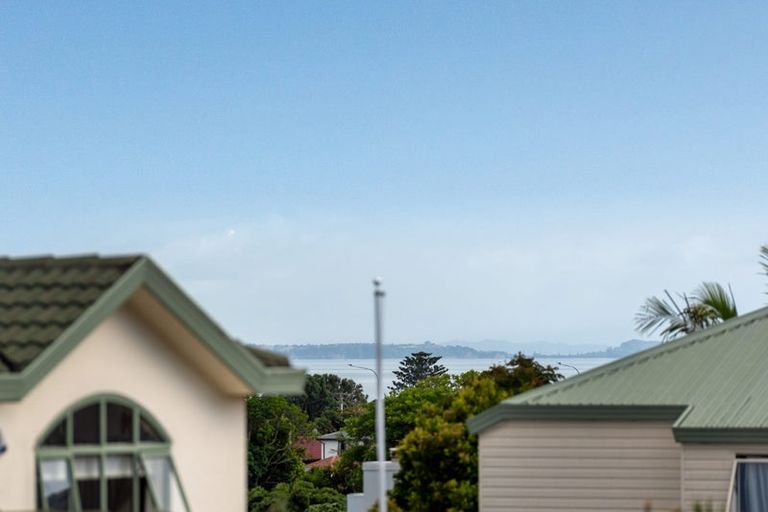 Photo of property in 2/41 Jutland Road, Hauraki, Auckland, 0622