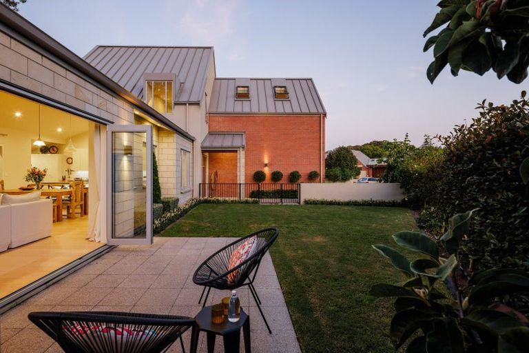 Photo of property in 3 Le Quesnoy Place, Cambridge, 3434