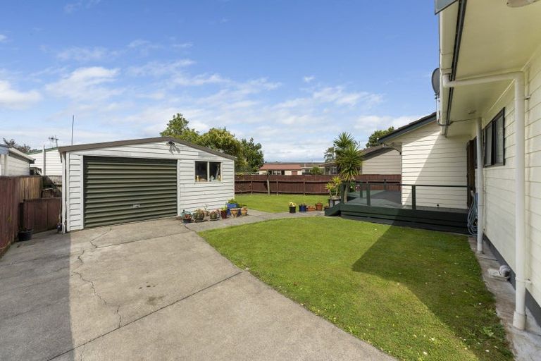 Photo of property in 68 Geraldine Crescent, Cloverlea, Palmerston North, 4412