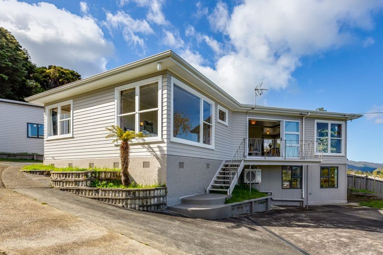 Photo of property in 43 Petrie Street, Wainuiomata, Lower Hutt, 5014