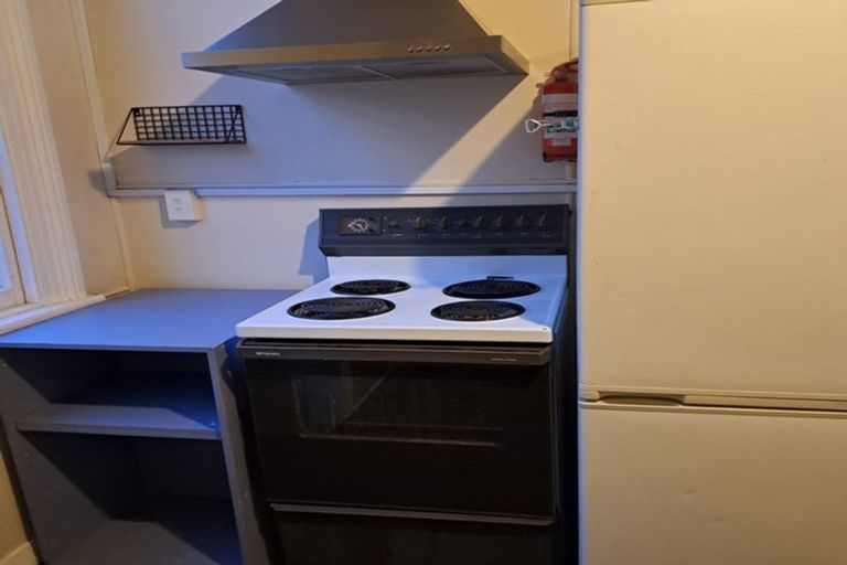 Photo of property in 33 Walter Street, The Glen, Dunedin, 9011