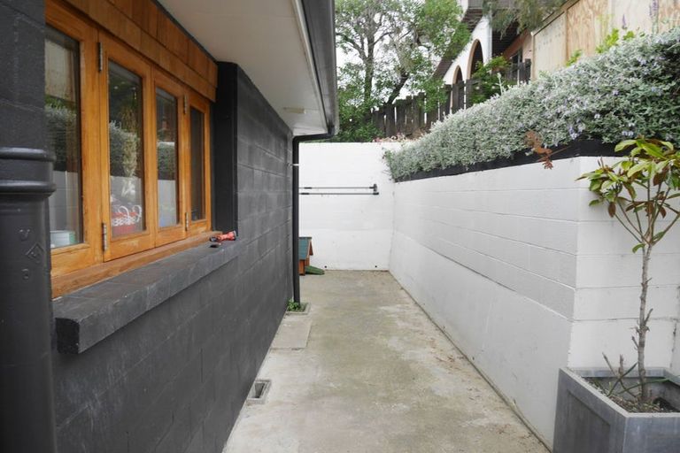 Photo of property in 187 Mount Pleasant Road, Mount Pleasant, Christchurch, 8081