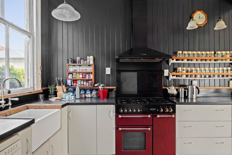 Photo of property in 3 Dickson Street, Kaiti, Gisborne, 4010