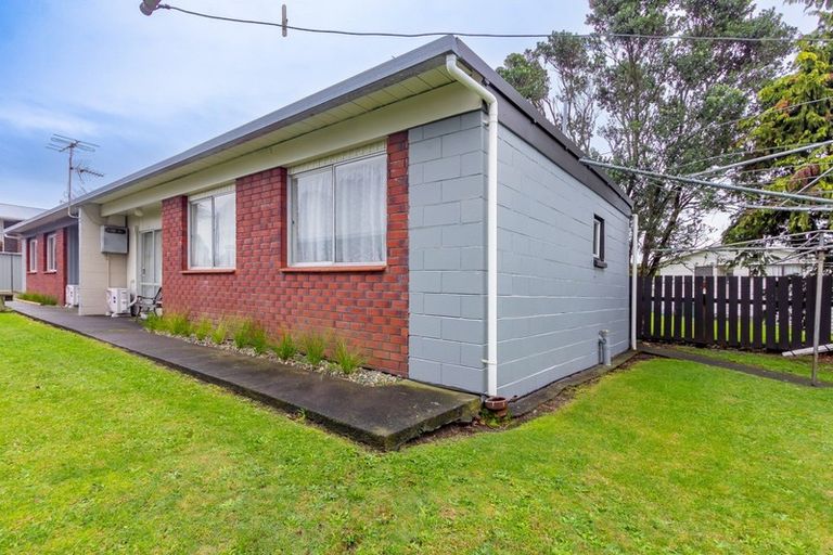 Photo of property in 1 Nelson Street, Waitara, 4320