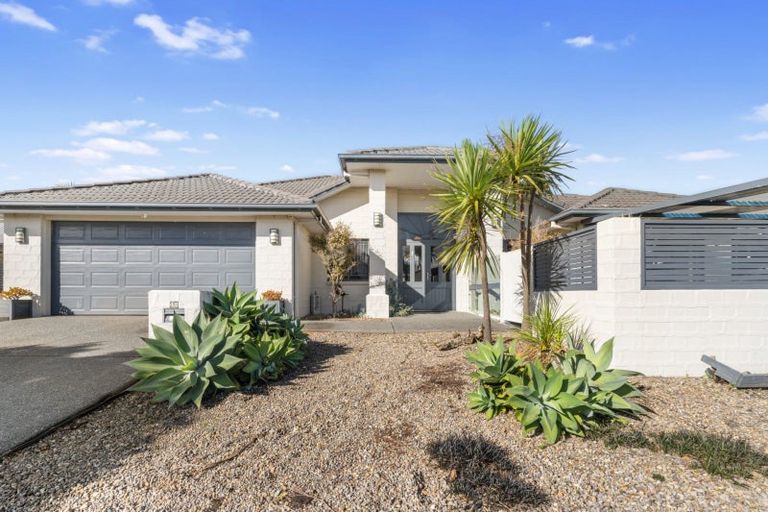 Photo of property in 42 Palazzo Drive, Papamoa Beach, Papamoa, 3118