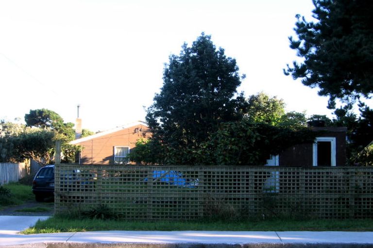 Photo of property in 5 The Avenue, Otaki Beach, Otaki, 5512