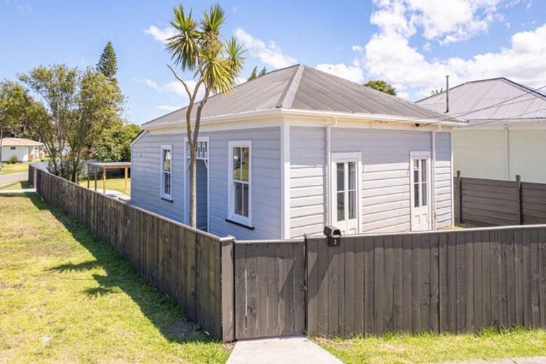 Photo of property in 3 Gorran Avenue, Gonville, Whanganui, 4501