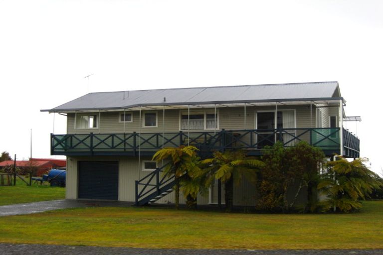 Photo of property in 69 Ahau Street, Moana, 7872