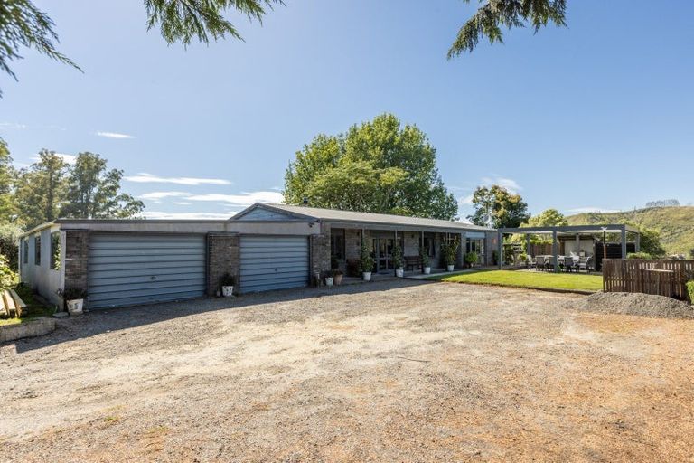 Photo of property in 537 Apley Road, Puketapu, Napier, 4184