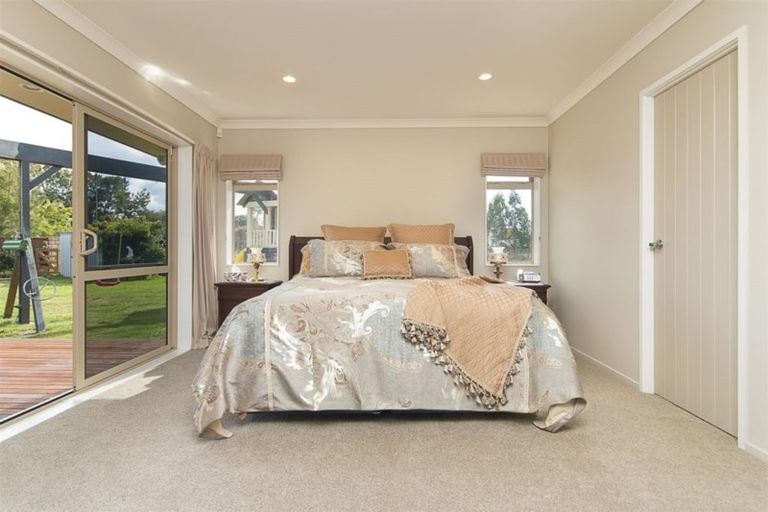 Photo of property in 5 Kendallvale Drive, Waiuku, 2123