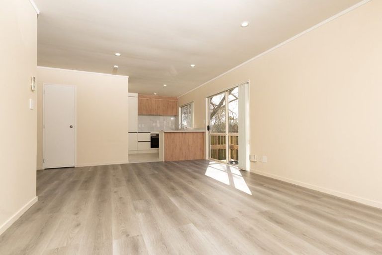 Photo of property in 2/19 Velvet Crescent, Otara, Auckland, 2023