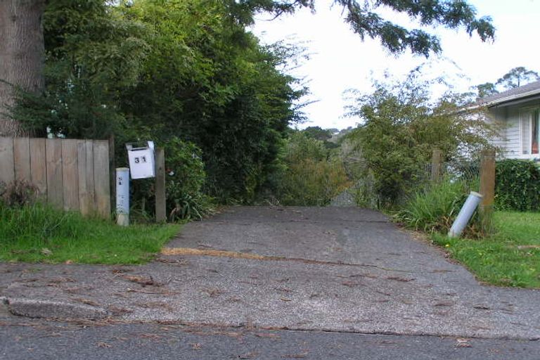 Photo of property in 31 Lysander Crescent, Beach Haven, Auckland, 0626