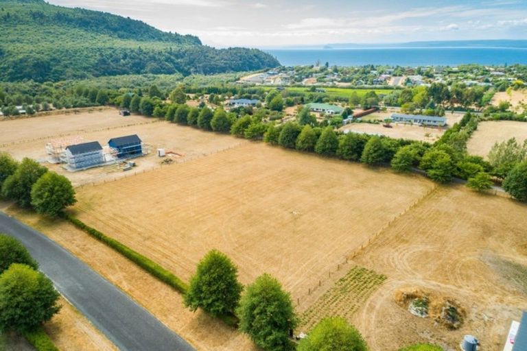 Photo of property in 10 Rangitukua Drive, Kuratau, Turangi, 3381