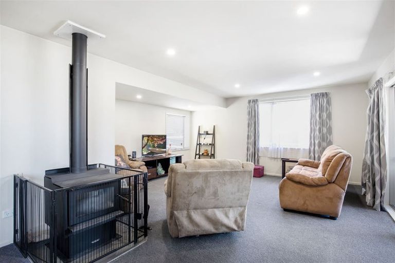 Photo of property in 10 Mahoe Street, Templeton, Christchurch, 8042