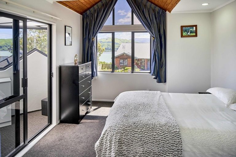 Photo of property in 22 The Crowsnest, Whitby, Porirua, 5024