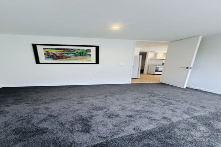 Photo of property in 1/324 Beach Road, Campbells Bay, Auckland, 0630