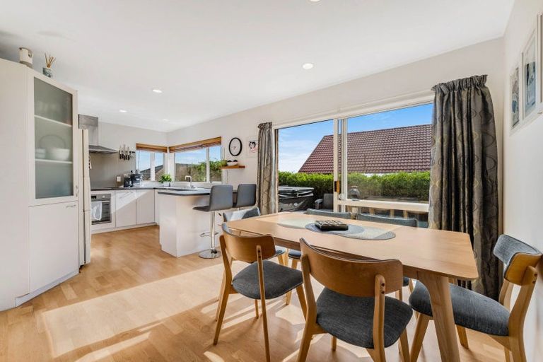 Photo of property in 17 Matterhorn Crescent, Northpark, Auckland, 2013