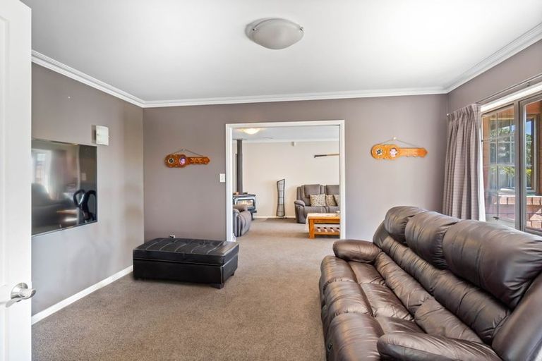 Photo of property in 9 Calverton Place, Halswell, Christchurch, 8025