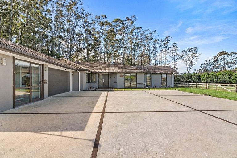 Photo of property in 20 Maddies Road, Kaukapakapa, 0873