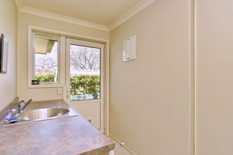 Photo of property in 8 Ross Place, Northwood, Christchurch, 8051