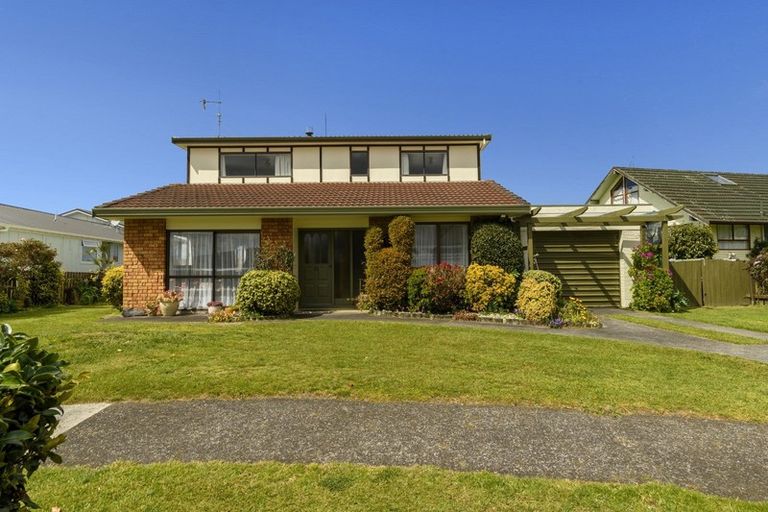 Photo of property in 37 Coppelia Avenue, Omokoroa, 3114