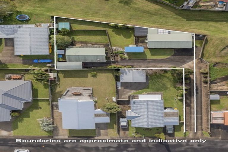 Photo of property in 39 Whitby Avenue, Whitianga, 3510