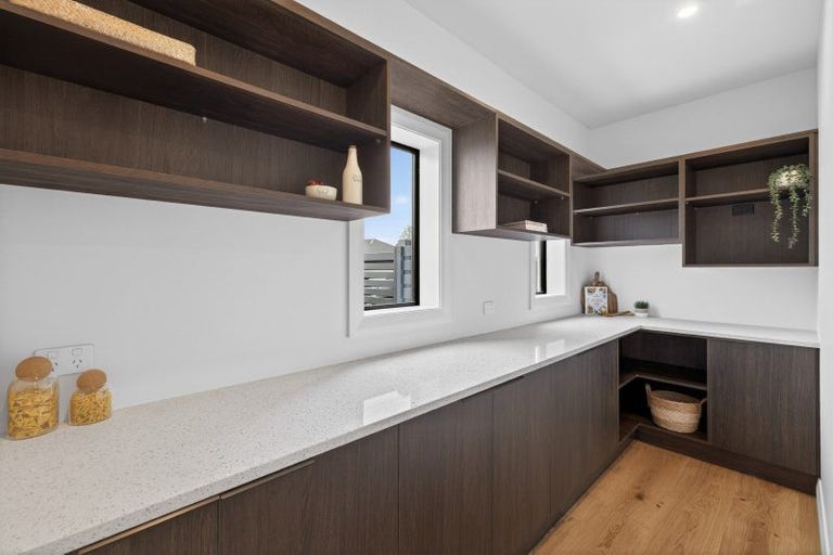 Photo of property in 28 Inch Crescent, Rangiora, 7400