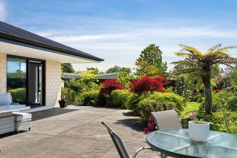 Photo of property in 9 Greenhithe Street, Waihola, Milton, 9073