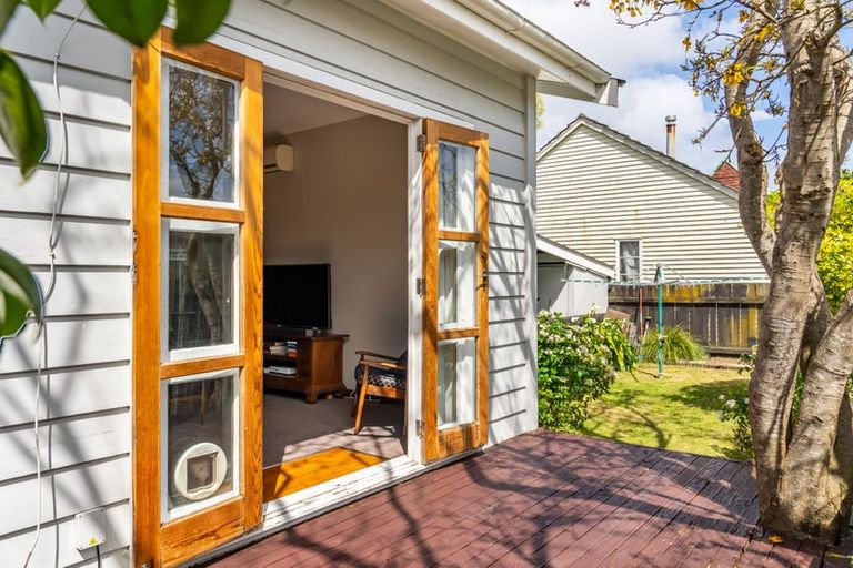 Photo of property in 15 Randwick Crescent, Moera, Lower Hutt, 5010